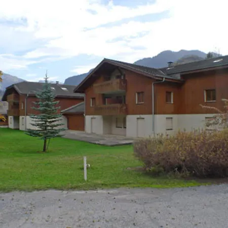 Confortable Avec Piscines, Terrasse Et Parking A - Fr-1-629-100 * Samoens